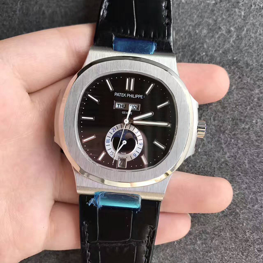 百達翡麗（Patek Philippe）年歷月相款皮帶版黑面壹比壹高仿手錶