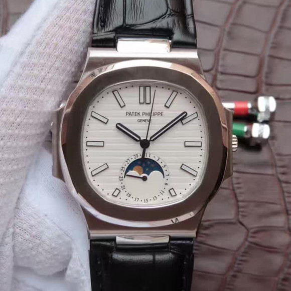 百達翡麗（Patek Philippe）運動系列鸚鵡螺月相男士手動精仿手錶