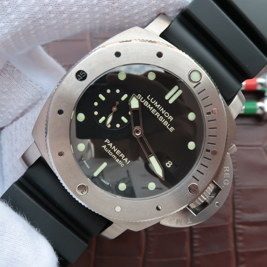 沛納海（Panerai）Luminor1950系列PAM00305/PAM305男士自動機械精仿手錶