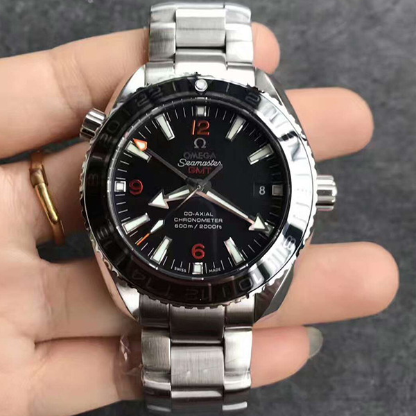 【KW壹比壹】歐米茄（OMEGA）海洋宇宙600M系列GMT雙時區男士自動機械壹比壹精仿手錶